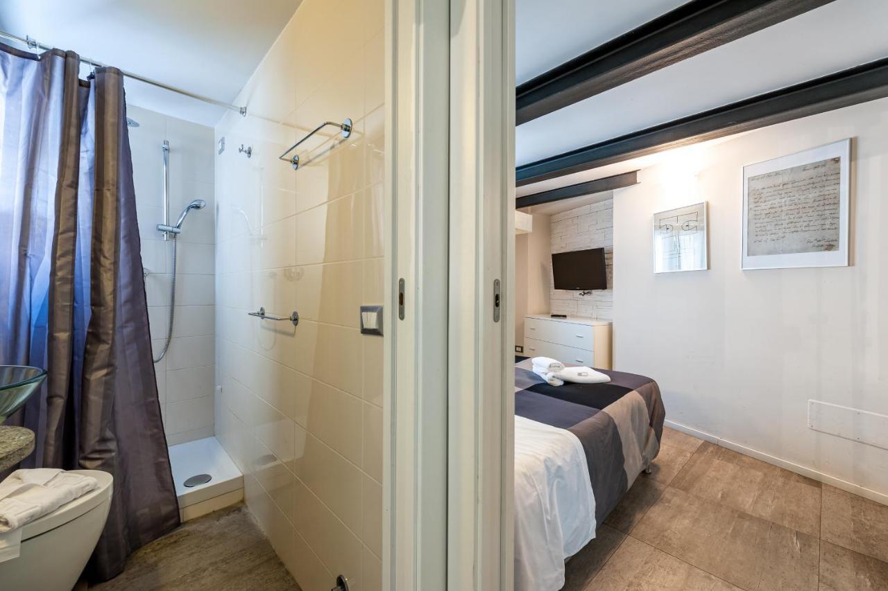 Irex Tevere Sant Angelo Private Lägenhet *