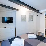 IREX APARTMENTS Tevere Sant’Angelo